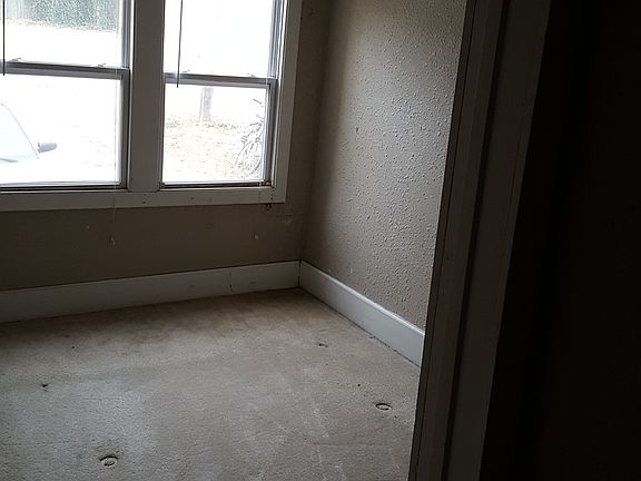 3rd image of 3006 McGee St #1ST