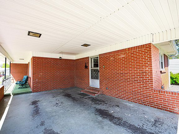 4th image of 600 W Rasch Rd