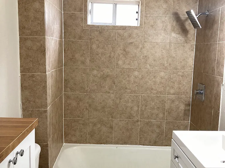 207 Fredonia St — Photo 6