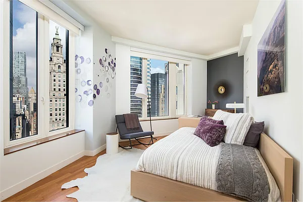 Rented by Keller Williams NYC | media 26