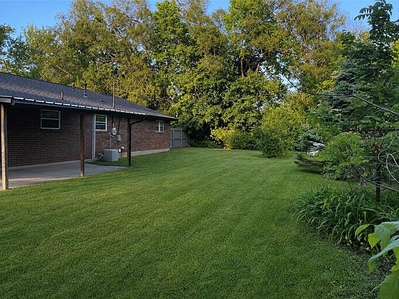 3rd image of 45 Elm Rd