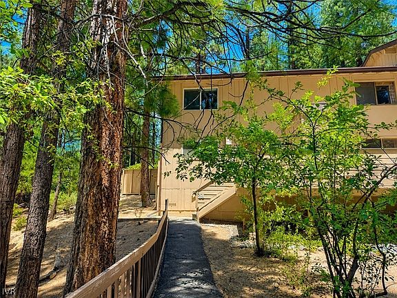 2nd image of 321 Ski Way Unit 23