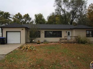 1210 NW 35th St, Topeka, KS 66618