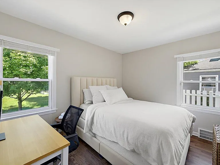 303 Midland Blvd — Photo 23