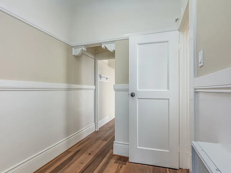 112-118 Shotwell St #1016R — Photo 9