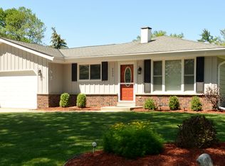8029 S 77th St, Franklin, WI 53132