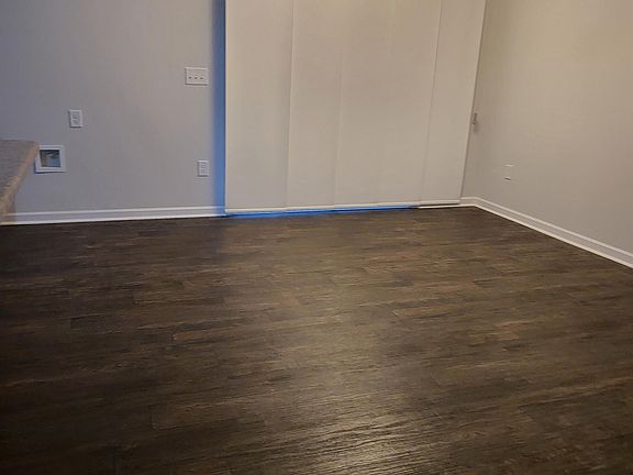 5th image of 7123 Woodmark Dr