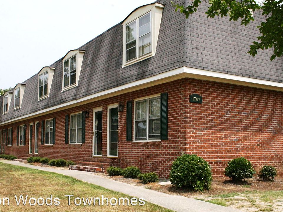 2nd image of 1706 Vineyard Dr N #3