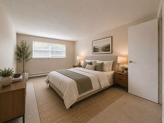 5th image of 1895 Middlesex St #6