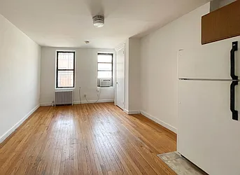 Rented by Kahen Properties