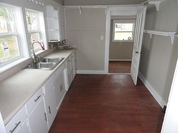 2nd image of 408 Milton Ave