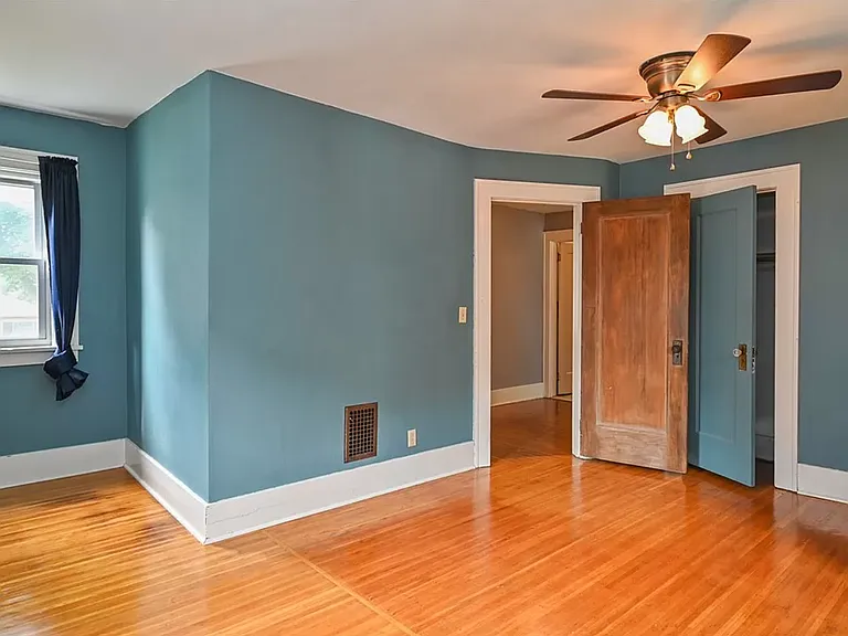 236 Barry Rd — Photo 13