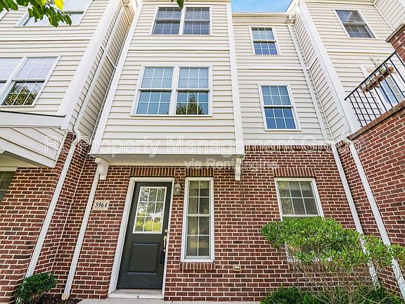 3rd image of 5964 Woodshire Dr