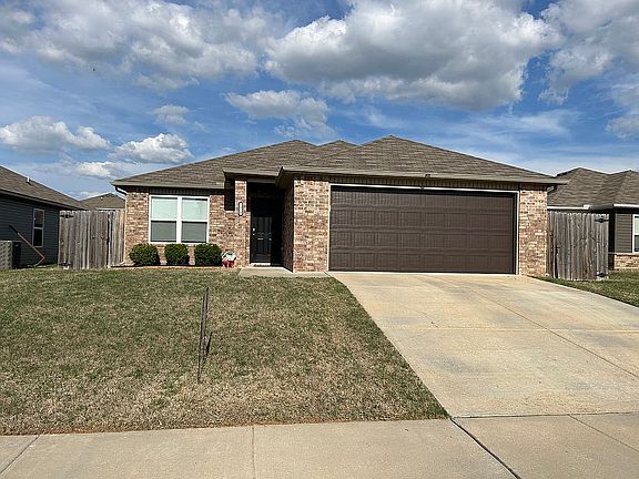 2nd image of 5014 W Claxton Cir