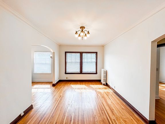 2nd image of 2446 Colfax Ave S APT 203