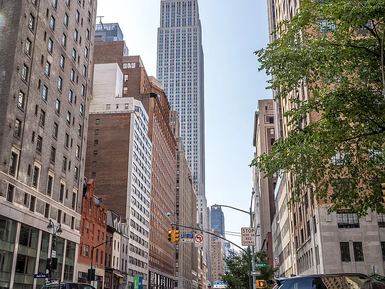 311 E 25th St #6D — Photo 9