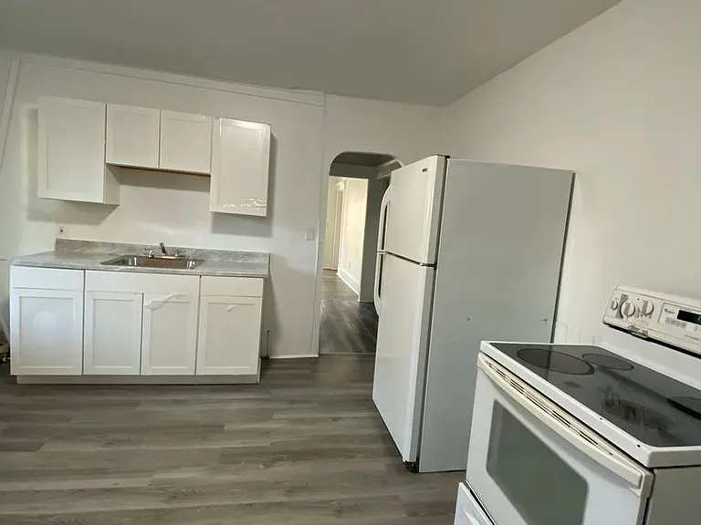 229 Grove St #235 — Photo 2