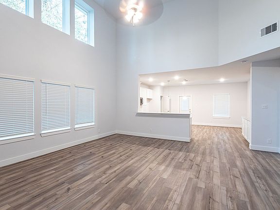 4th image of 1903 Topside Ct