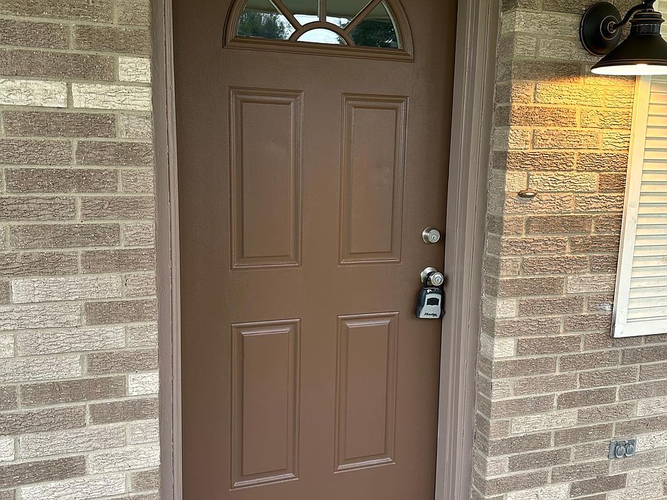 1st image of 224 W Alene Dr