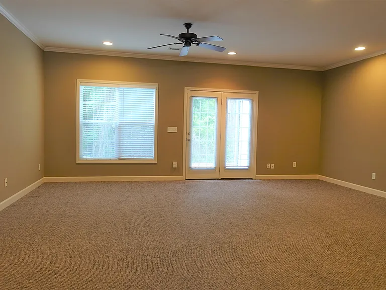 113 Bankside Ln — Photo 5