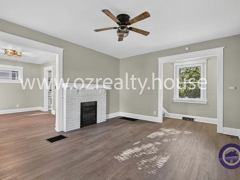 2322 Upton Ave — Photo 2