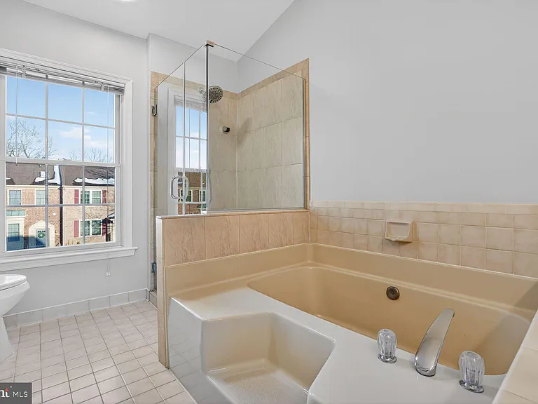 8408 Millwood Dr — Photo 13