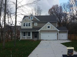 7106 10th St S, Kalamazoo, MI 49009