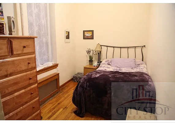 Rented by City Stop Realty | media 37