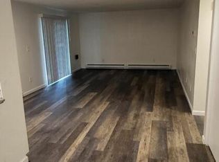 922 9th Ave APT 1, Longview, WA 98632