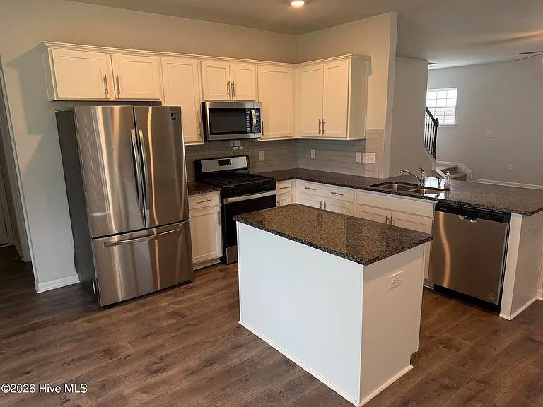 3620 Corinth Dr — Photo 8