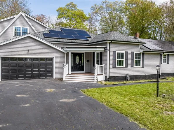 25 Brook Dr, Fairhaven, MA 02719