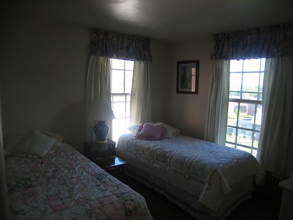 rear bedroom