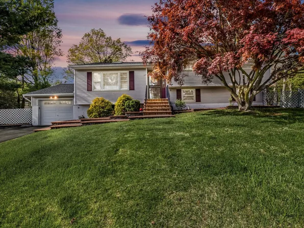 5 Smith Court, Washingtonville, NY 10992