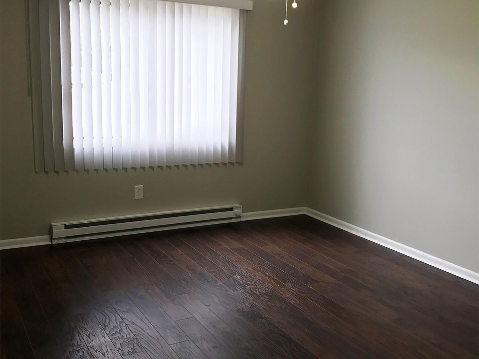 2nd image of 629 N Shelby Pl APT 5