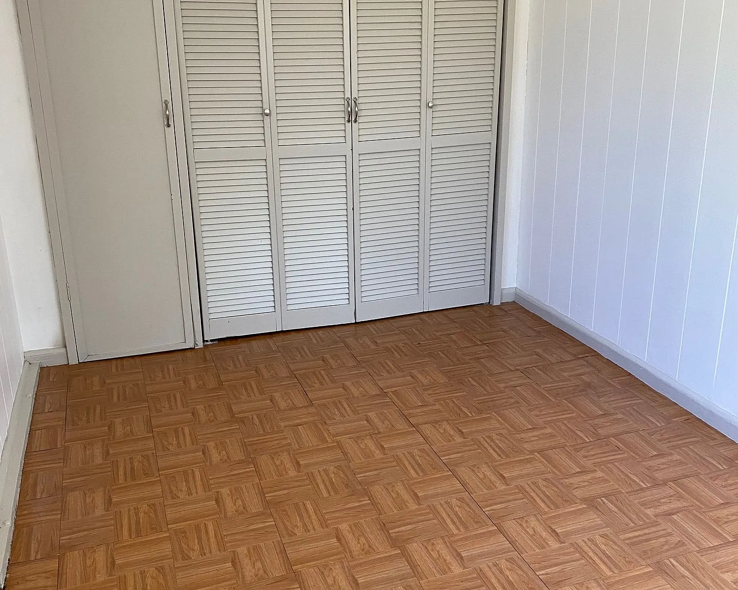 Waipahu: Studio 1 bath apartment located behind the garage — Photo 3
