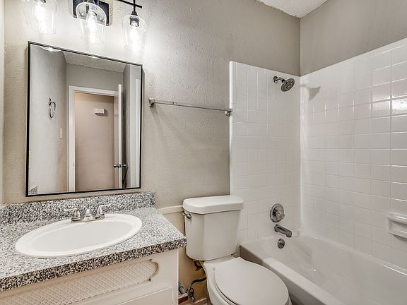 5th image of 8838 Hidden Hill Dr