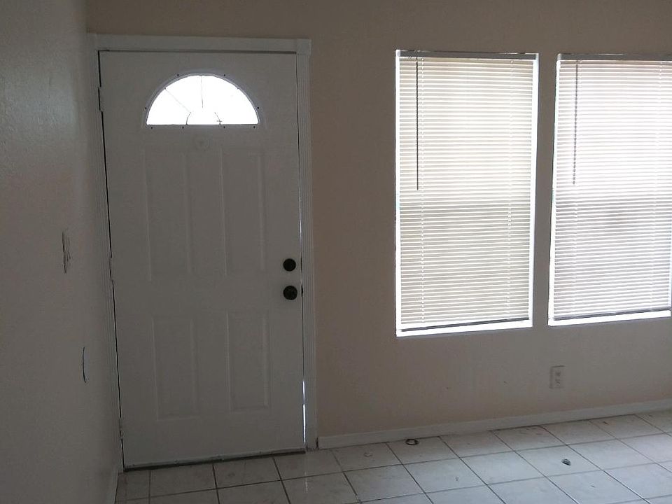 1st image of 305 S Ryan St