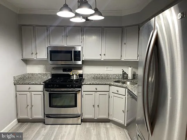 18 Tynemouth Ct — Photo 3