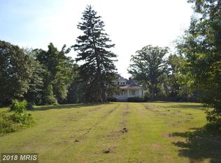 5712 Misty Dr, Lanham, MD 20706