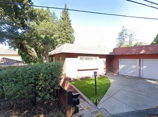 2983 Burdeck Dr #B, Oakland, CA