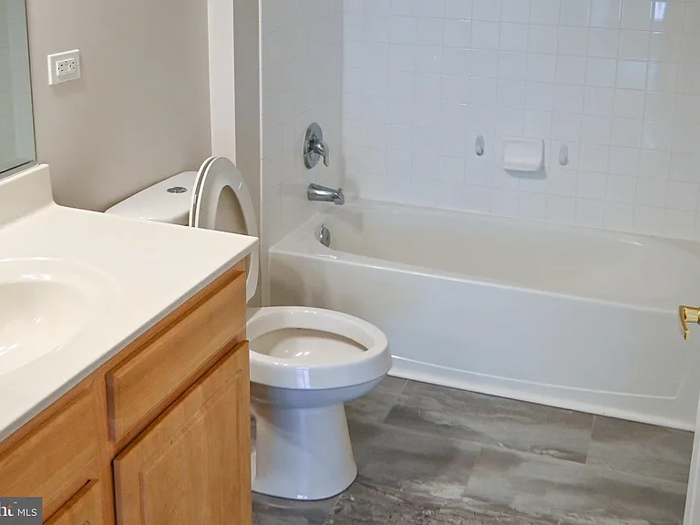 45511 Westmeath Way #D31 — Photo 9