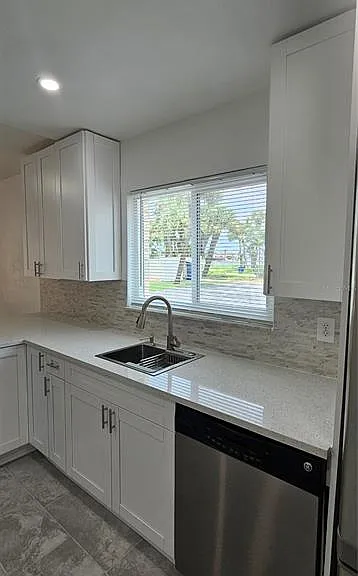 301 87th Ave #106 — Photo 5