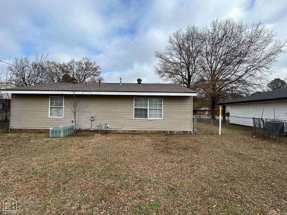 2nd image of 2513 Mary Jane Dr