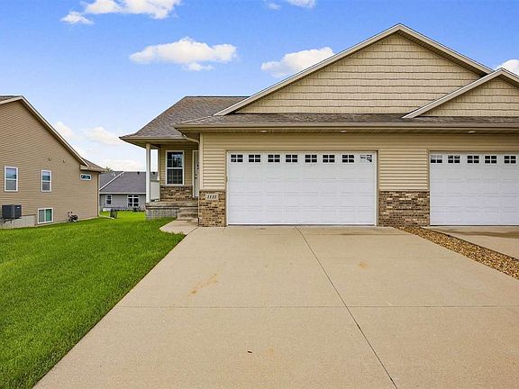2nd image of 1135 Redbud Ave