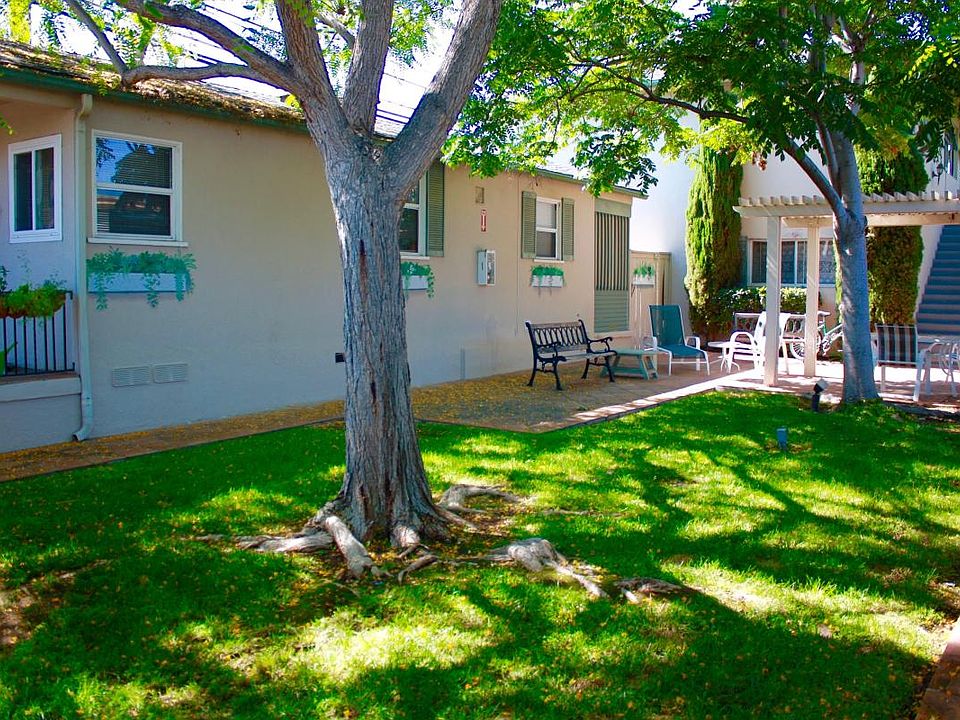 1st image of 2832 1/2 C St