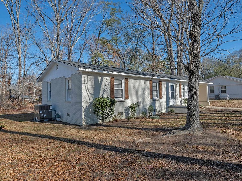 1st image of 111 Susan Ave