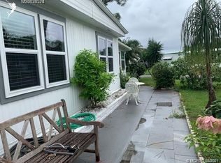 6362 Dogwood Ln, Lake Worth, FL 33462