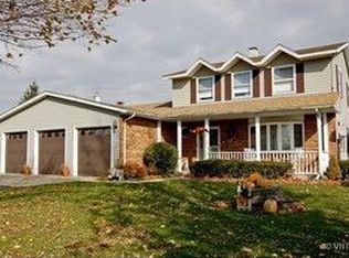 577 Welch St, Gilberts, IL 60136