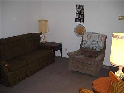 3rd image of 1007 Walton Dr