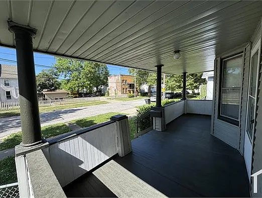 4321 Howlett Ave — Photo 1